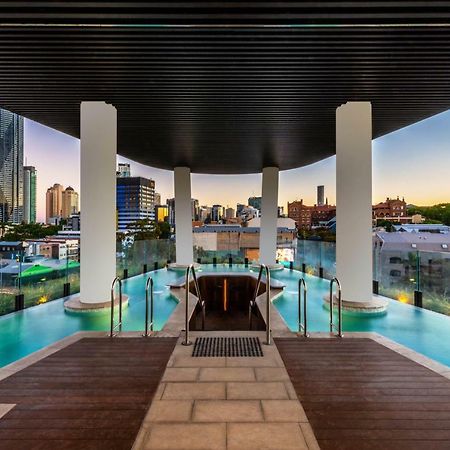 辣椒fv酒店 布里斯班 外观 照片 The pool at the rooftop of the Emporium South Bank