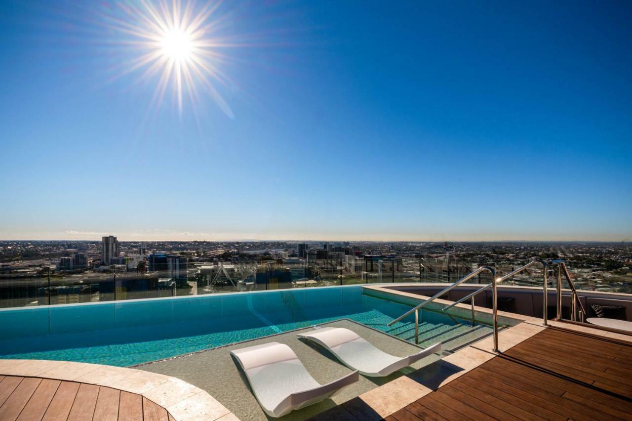 辣椒fv酒店 布里斯班 外观 照片 Skyline pool