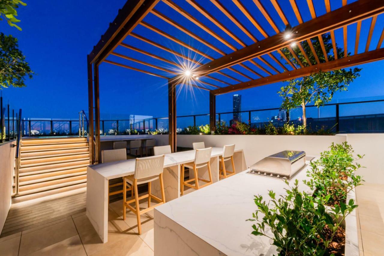 辣椒fv酒店 布里斯班 外观 照片 Rooftop bar
